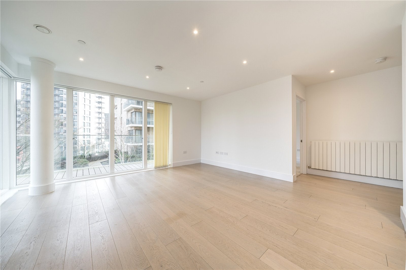 Flat Pegler Square in Greater London