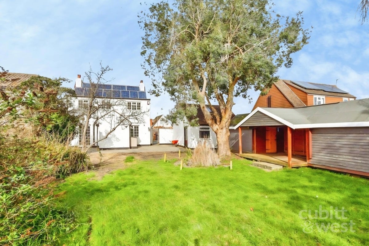 House Hither wood in Waverley