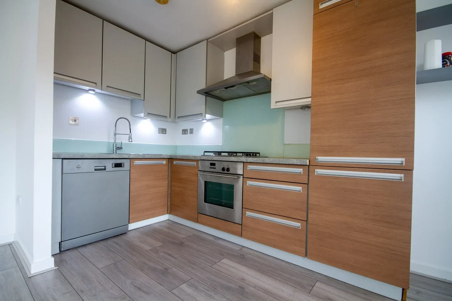 Flat Varcoe Road in Greater London