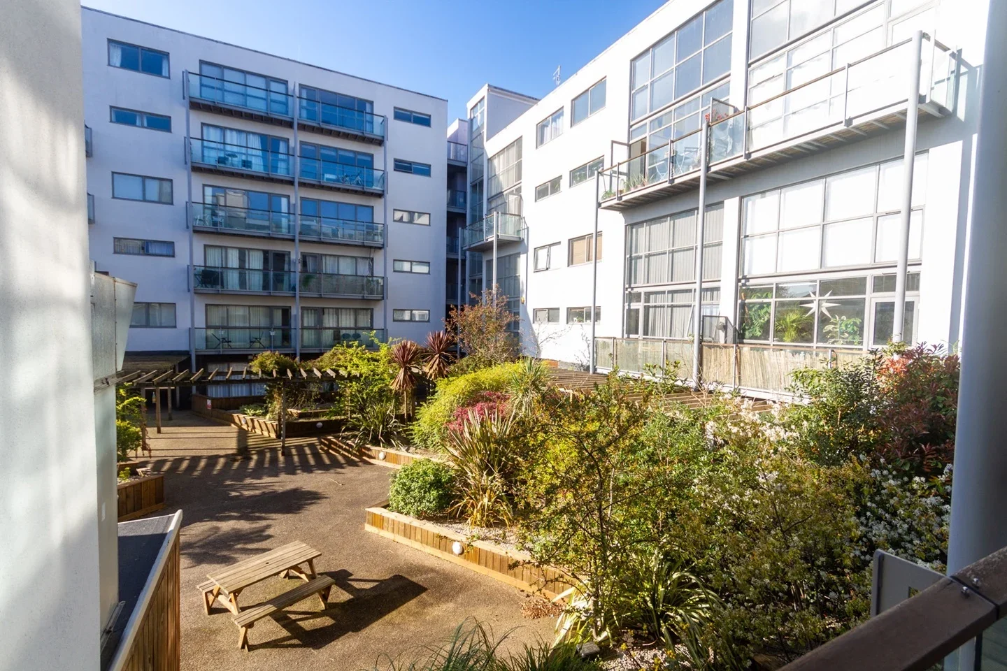 Flat Varcoe Road in Greater London