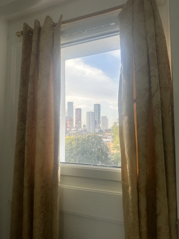 Room Hampson Way in Greater London