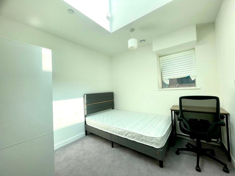 Room Durnford Street in Bristol