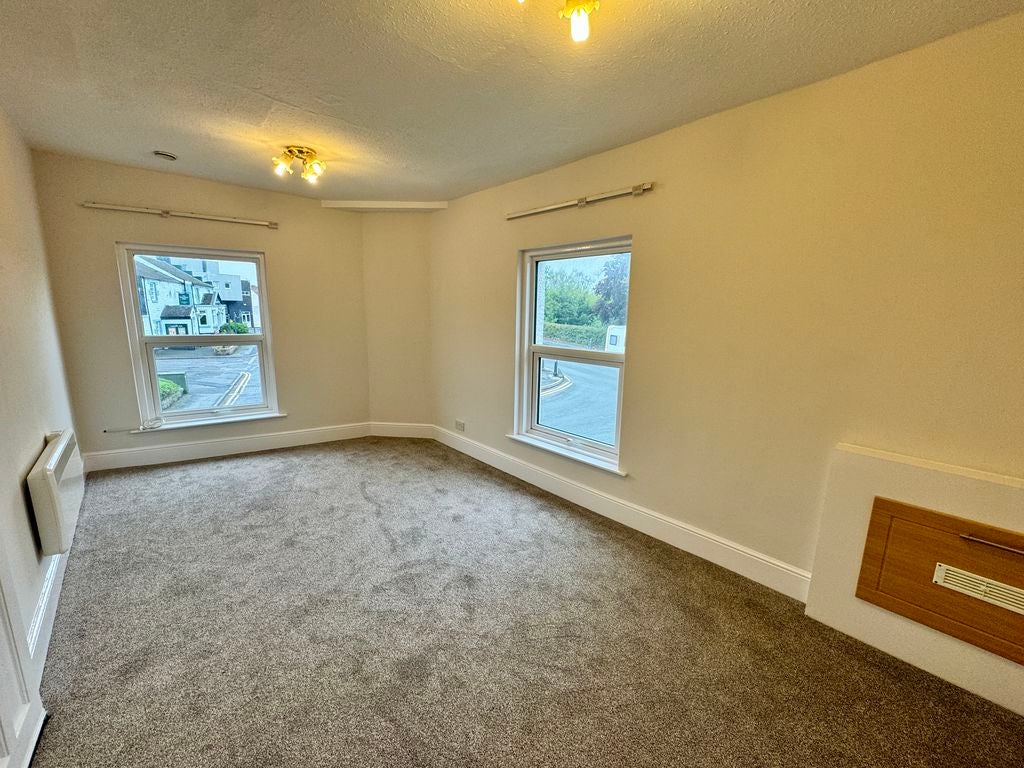 Flat Biddulph Road in Congleton