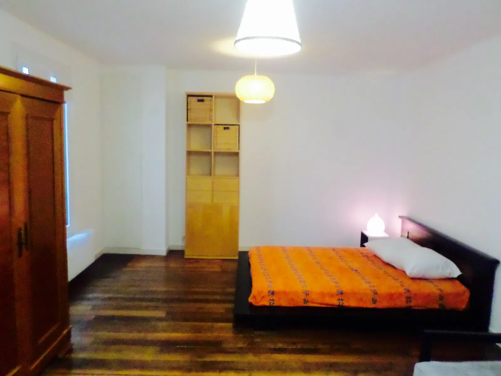 Chambre Rue des Haies à Paris