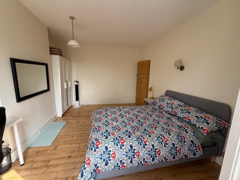 Room Fortis Green Avenue in Greater London