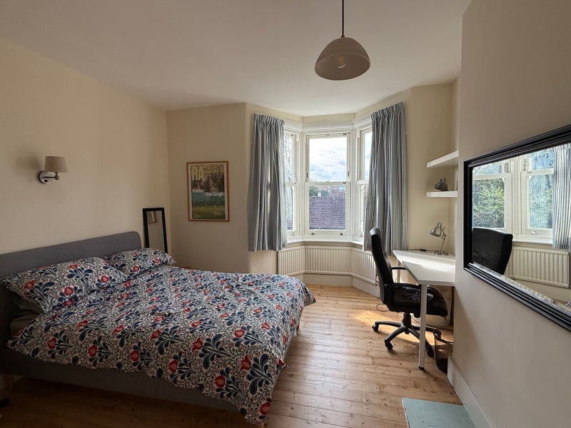 Room Fortis Green Avenue in Greater London