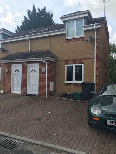 Flat Pentire Avenue in Bristol