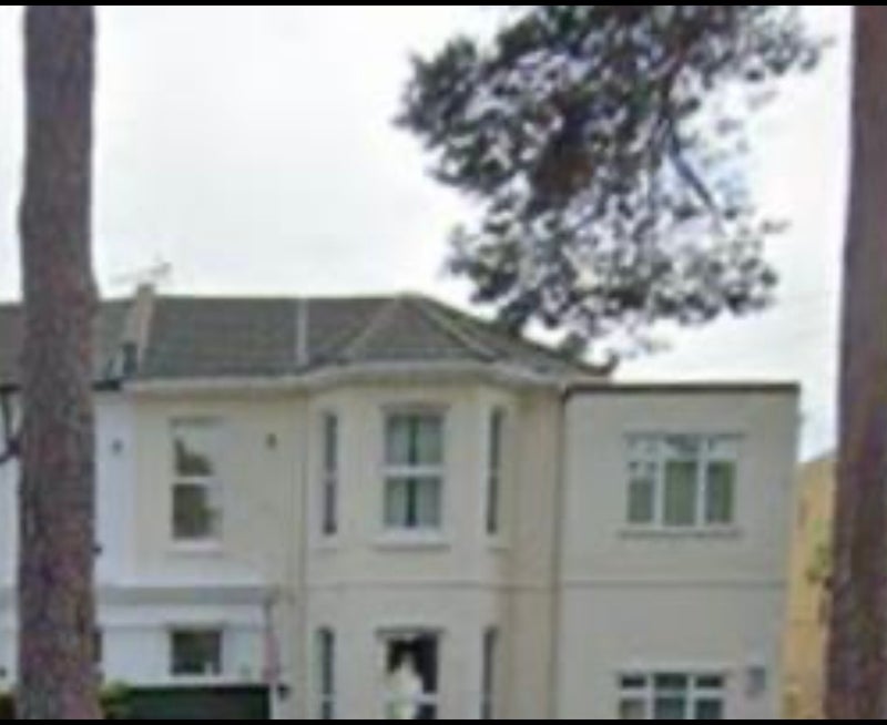 Room Knyveton Road in Bournemouth