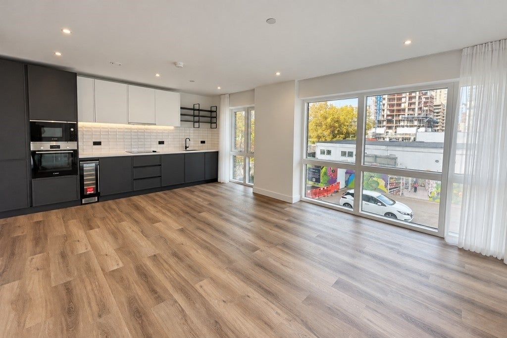 Flat Townsend Road in Greater London