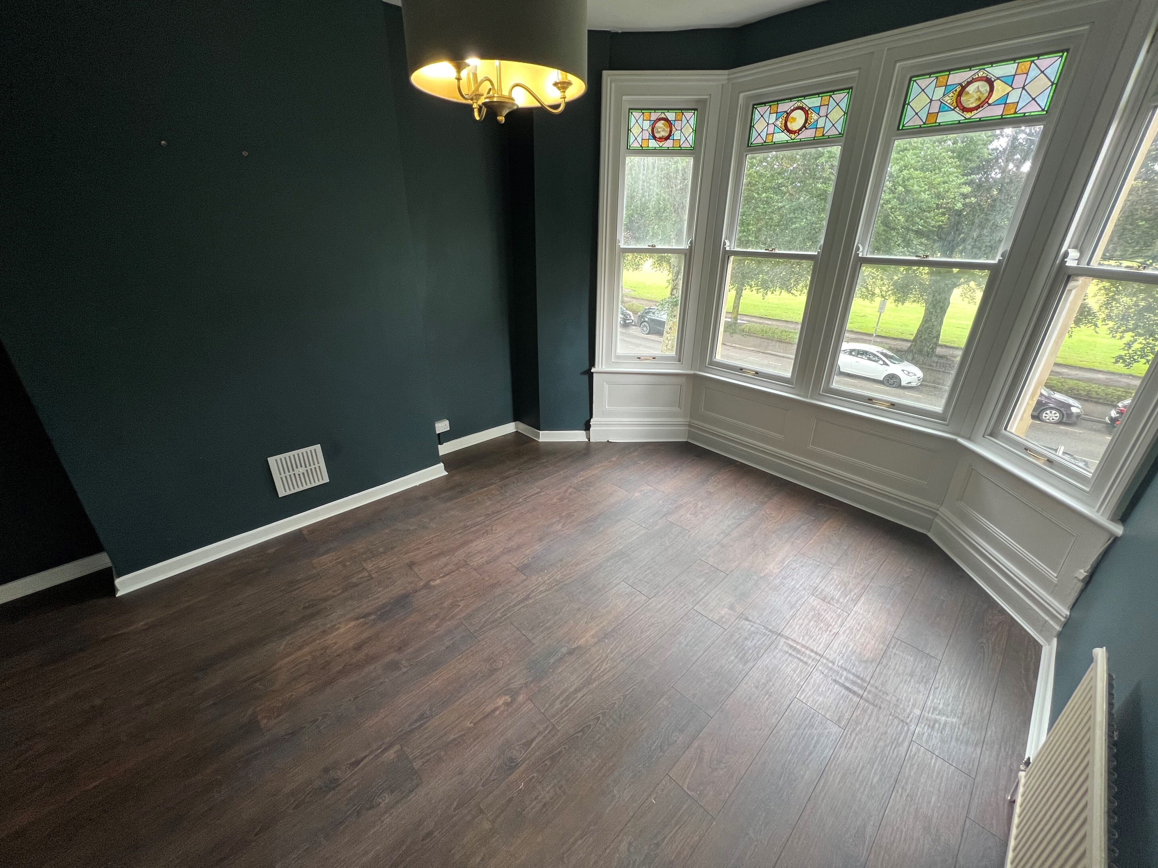 Flat Ninian Road in Cardiff