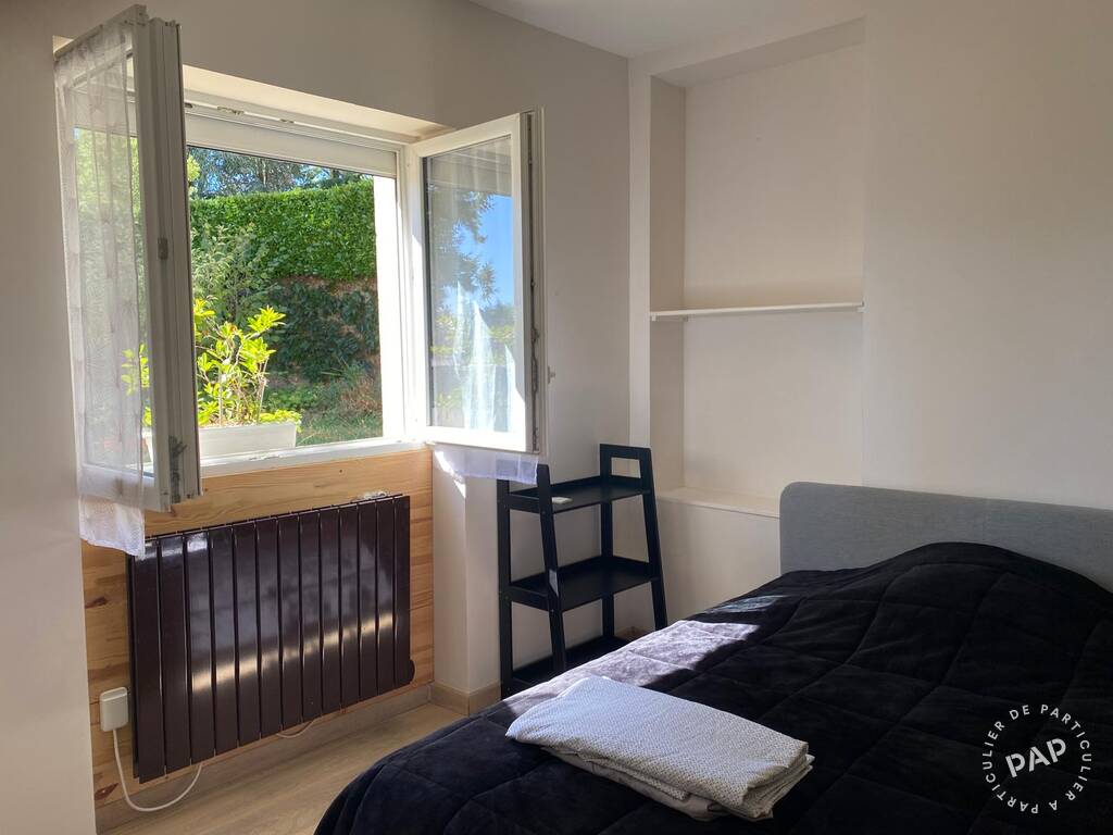 Chambre Avenue Marcel Mérieux à Saint-Genis-les-Ollières