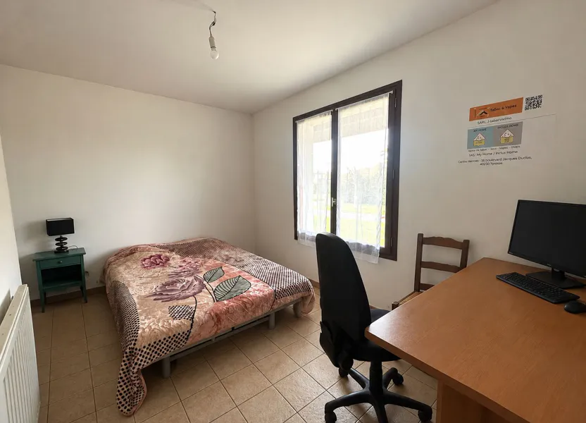 House Route des Mottes in Saubrigues
