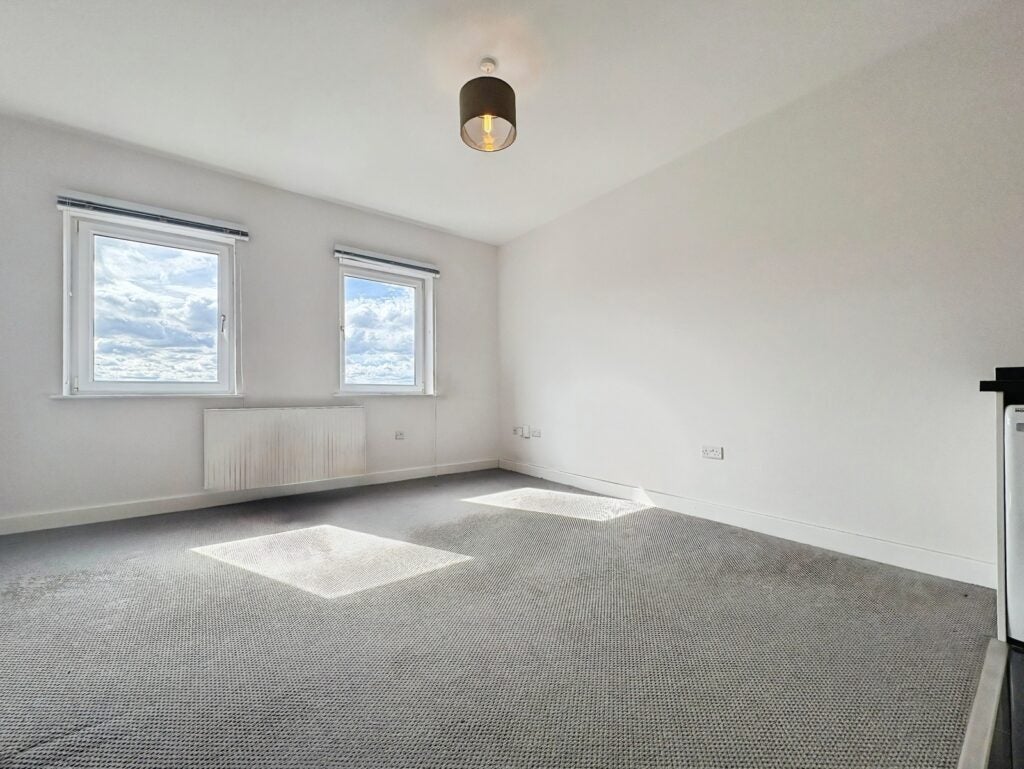 Flat Knoll Walk in Surrey Heath