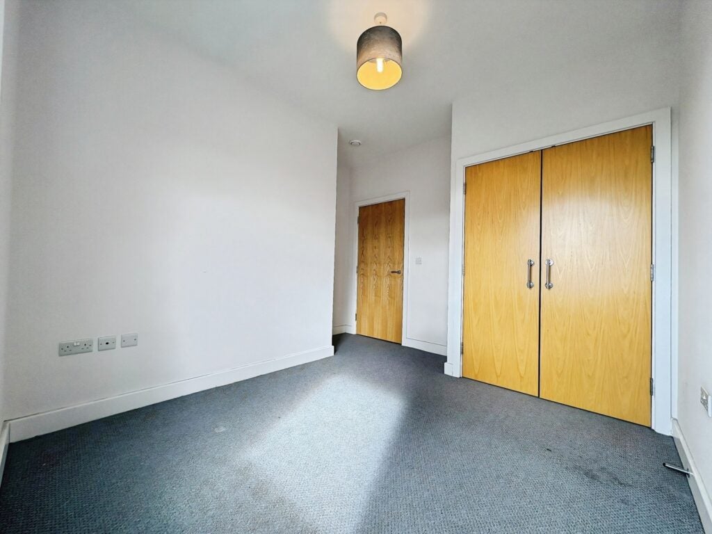 Flat Knoll Walk in Surrey Heath