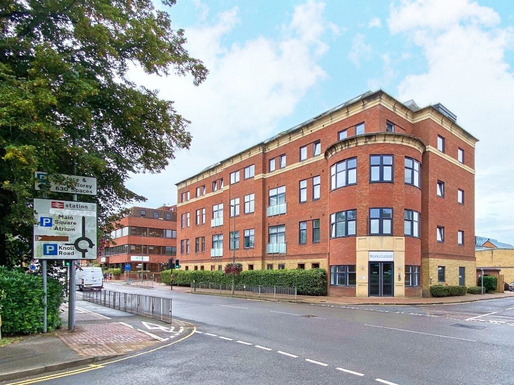 Flat Knoll Walk in Surrey Heath