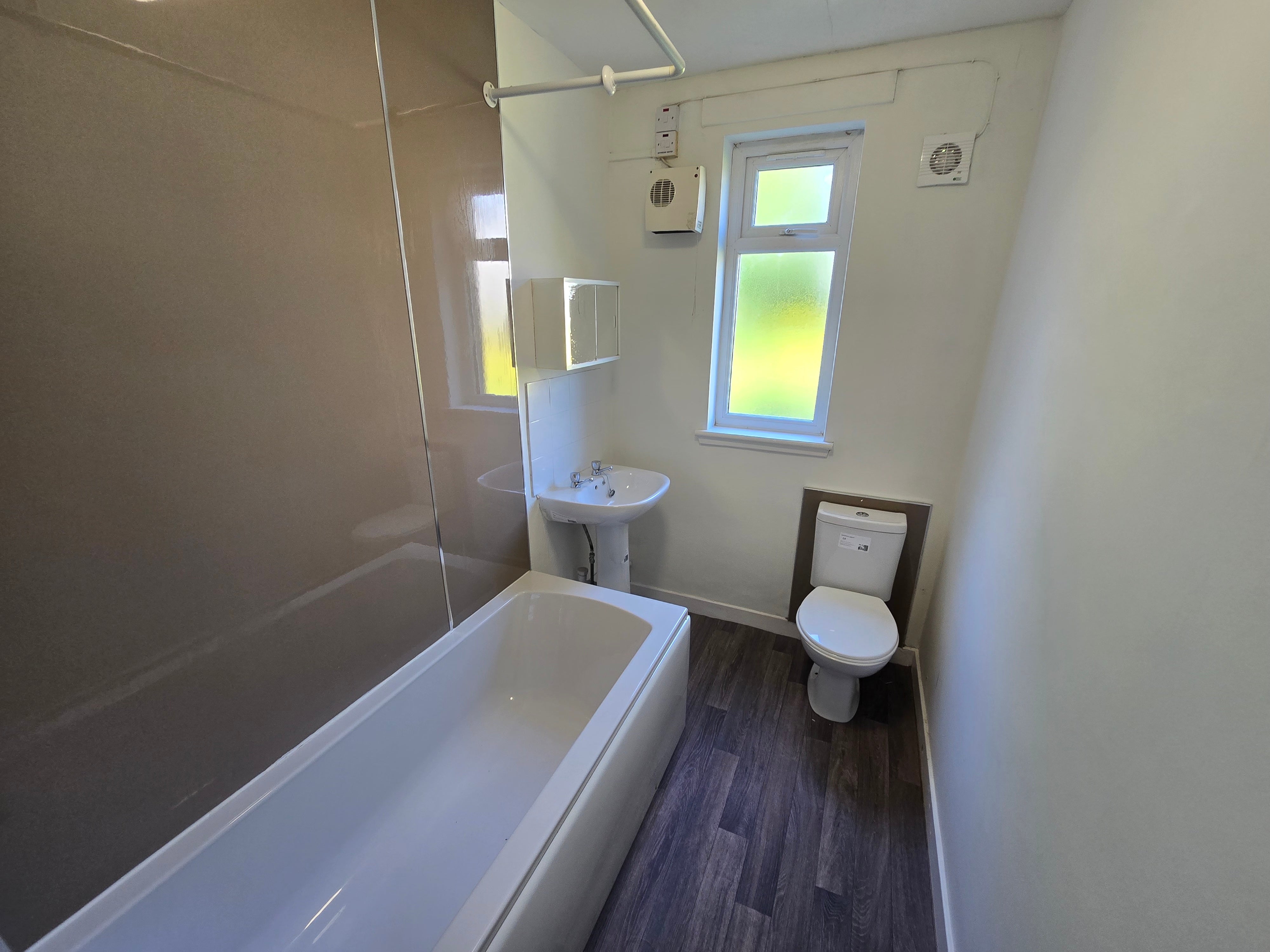 Flat Loganlee Terrace in Dundee
