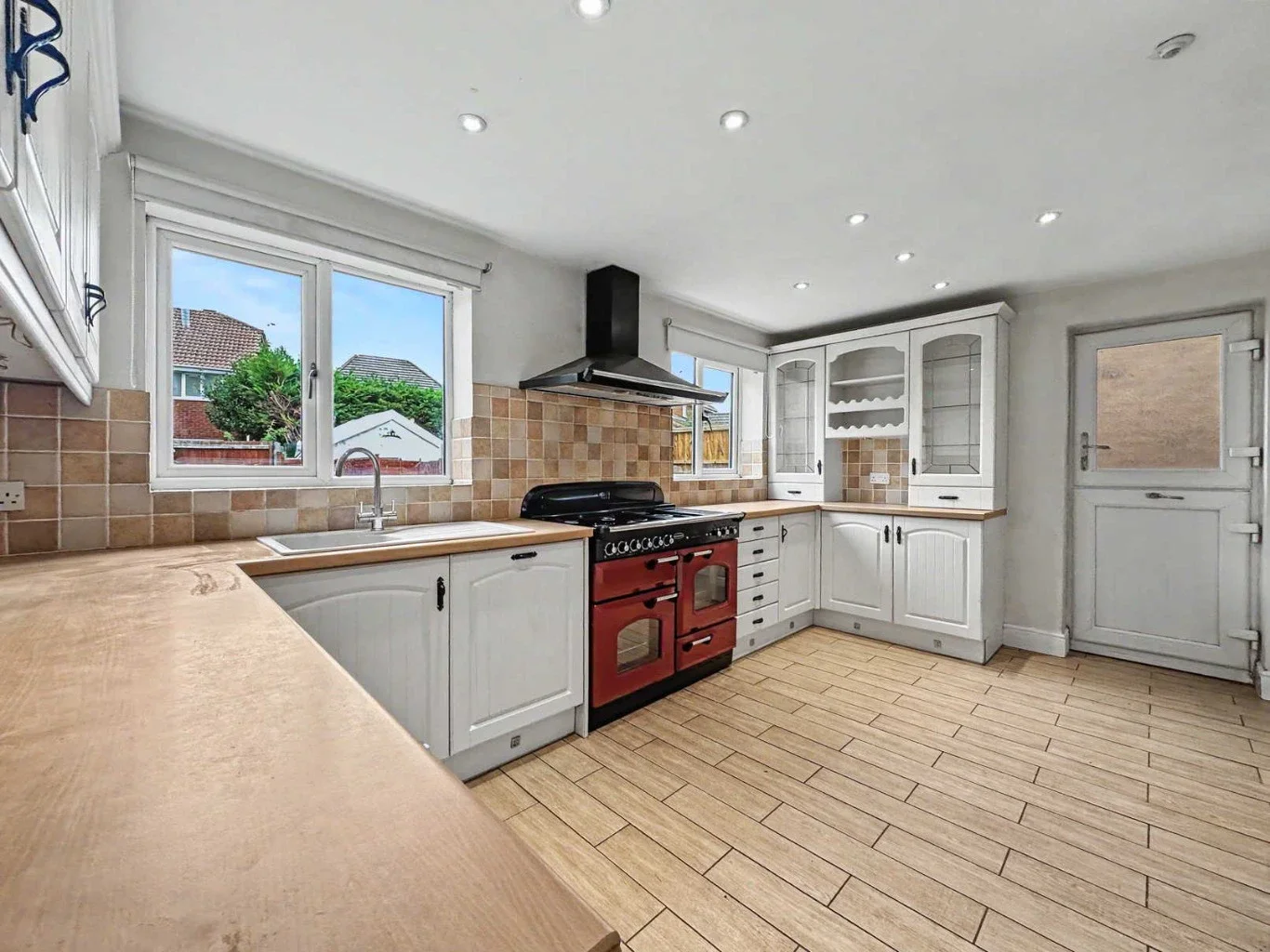House Beacon Close in Huntingdonshire