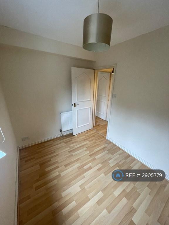 Flat Bath Grove in Greater London