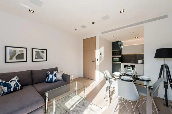 Flat Fair Street in Greater London