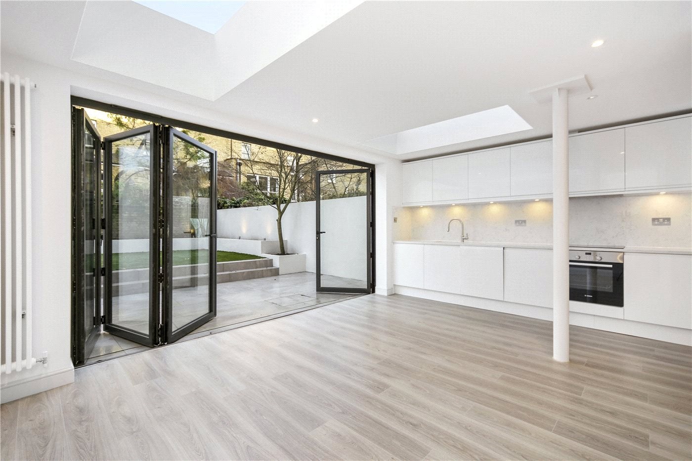 Flat Gunterstone Road in Greater London