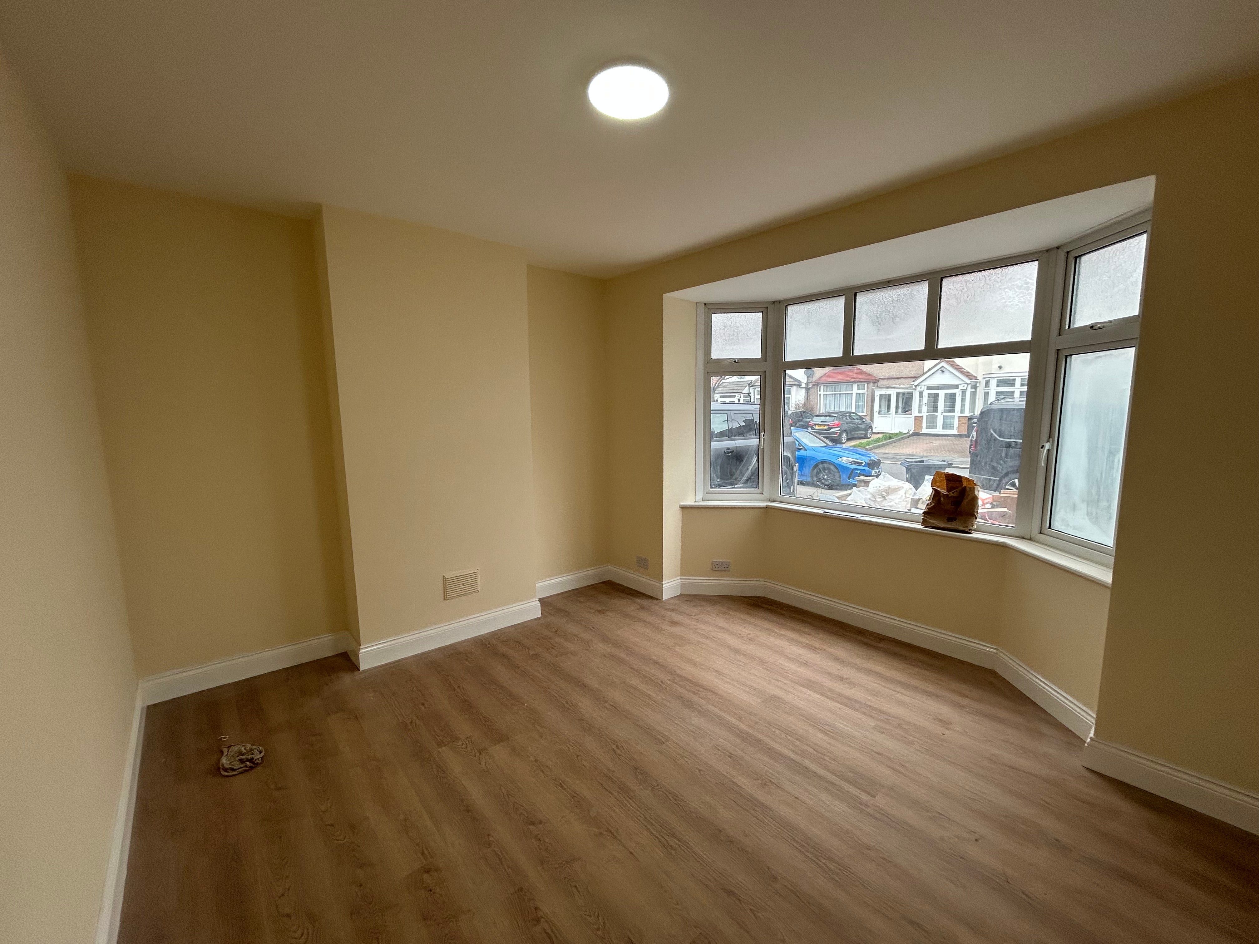 Flat Easternville Gardens in Greater London