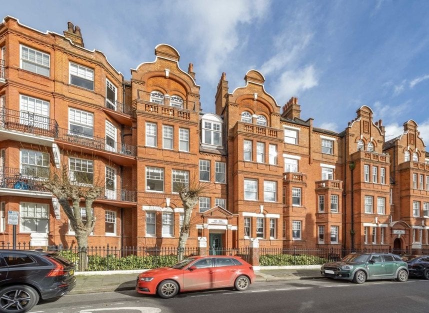 Flat Hamlet Gardens in Greater London