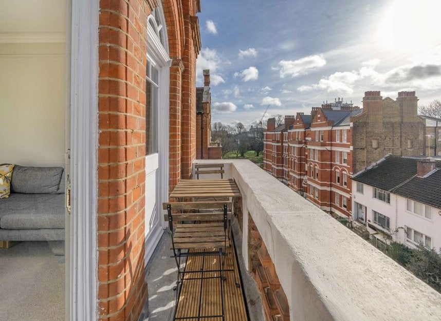 Flat Hamlet Gardens in Greater London