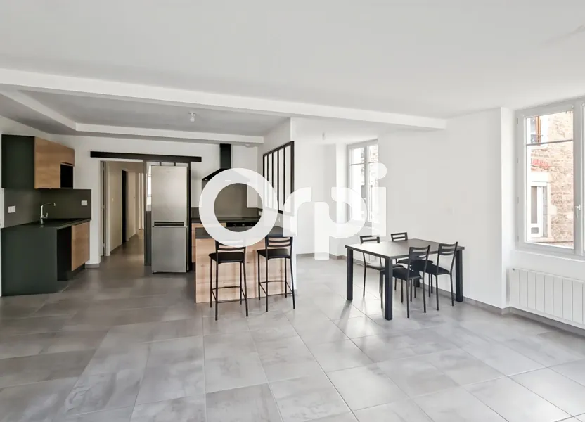 Flat Allée du Chalet in Saint-Symphorien-sur-Coise