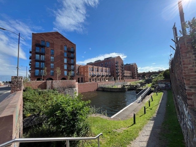 Flat Lightbody Street in Liverpool