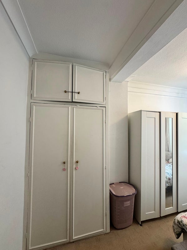 Room St Petersburgh Place in City of Westminster