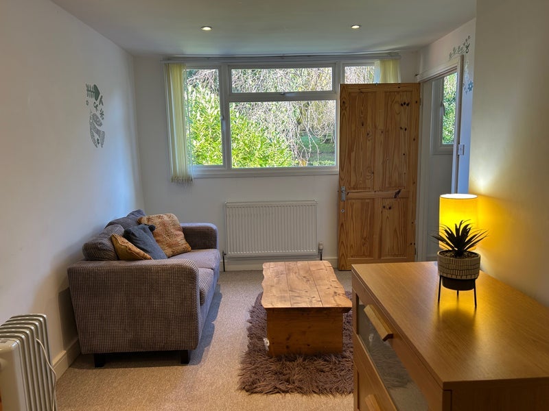 Room Walford Drive in Metropolitan Borough of Solihull