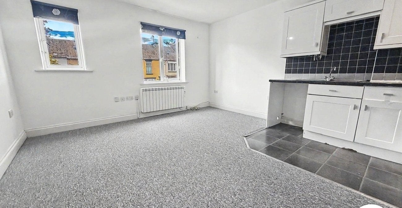Flat Trafalgar Street in Gillingham