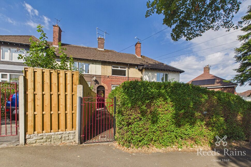 Flat Bellhouse Road in Sheffield