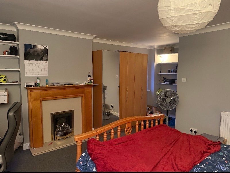 Room Beechcroft Road in Greater London