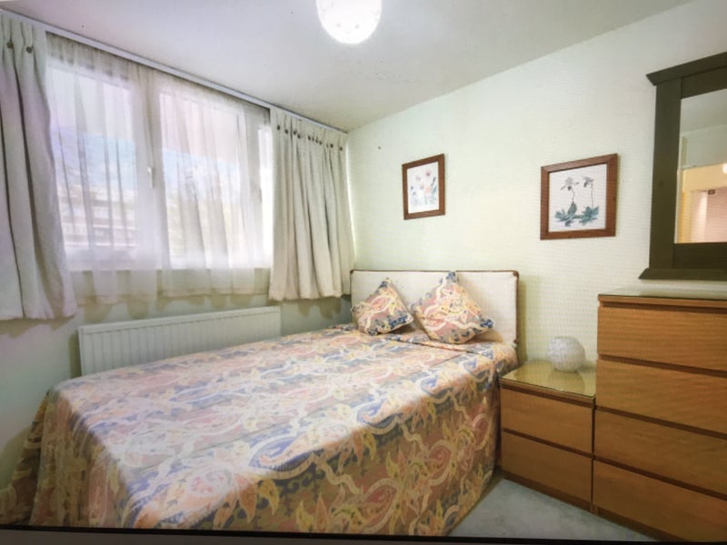 Flat Finborough Road in Greater London