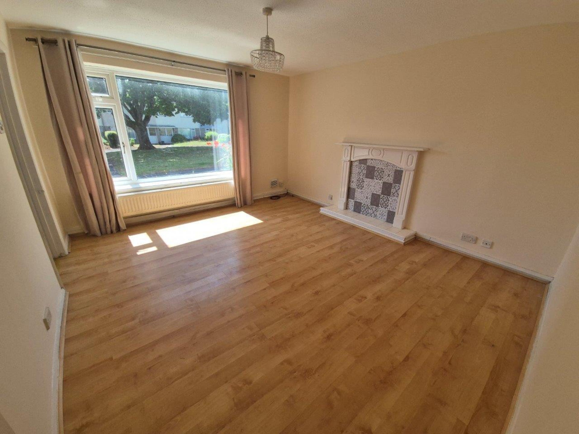 Flat First Avenue in Radstock