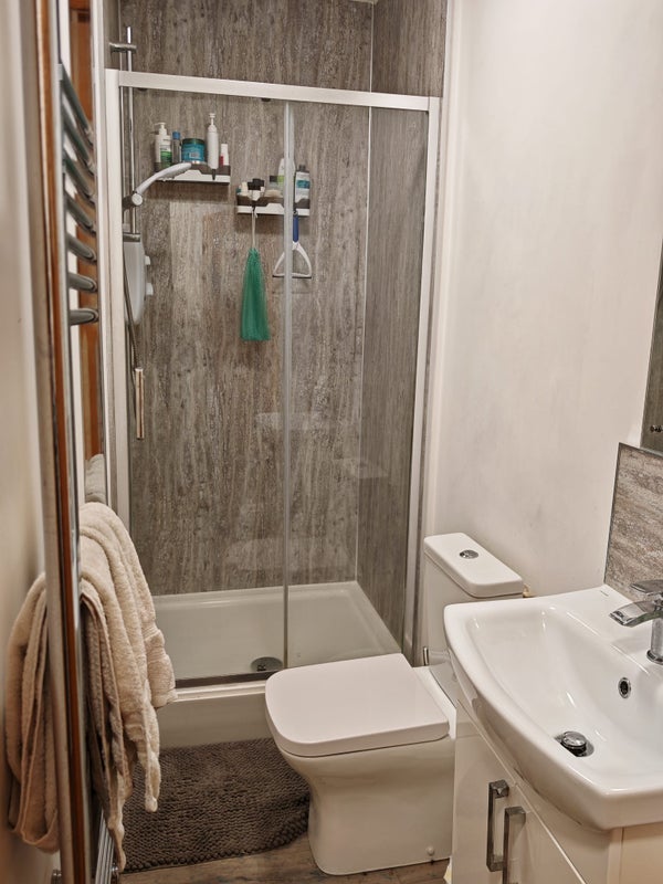Room Merrywood Road in Bristol