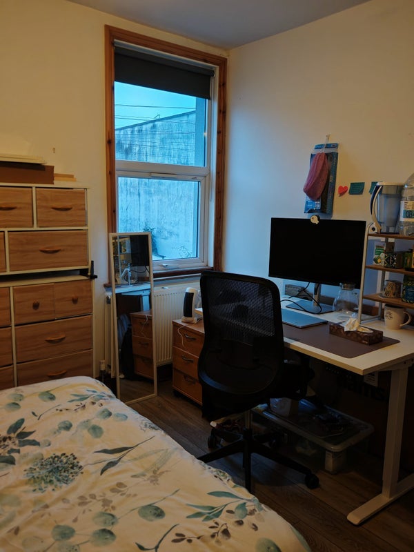 Room Merrywood Road in Bristol
