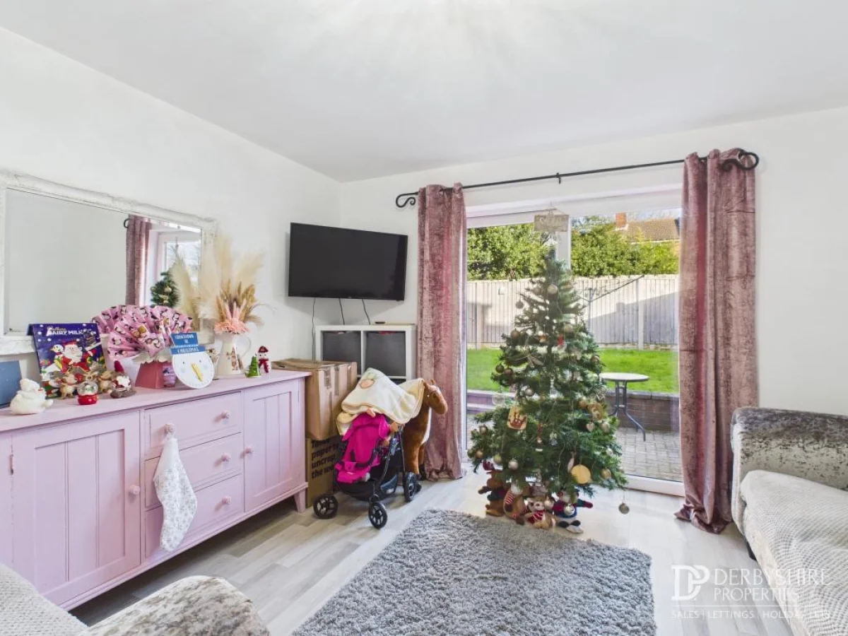 Flat School Close in Bolsover