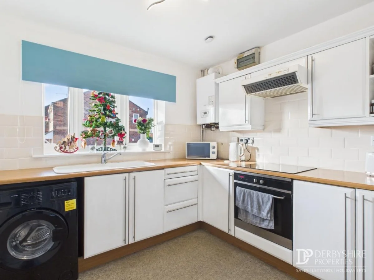 Flat School Close in Bolsover