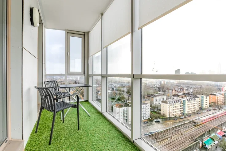 Flat Spencer Way in Greater London