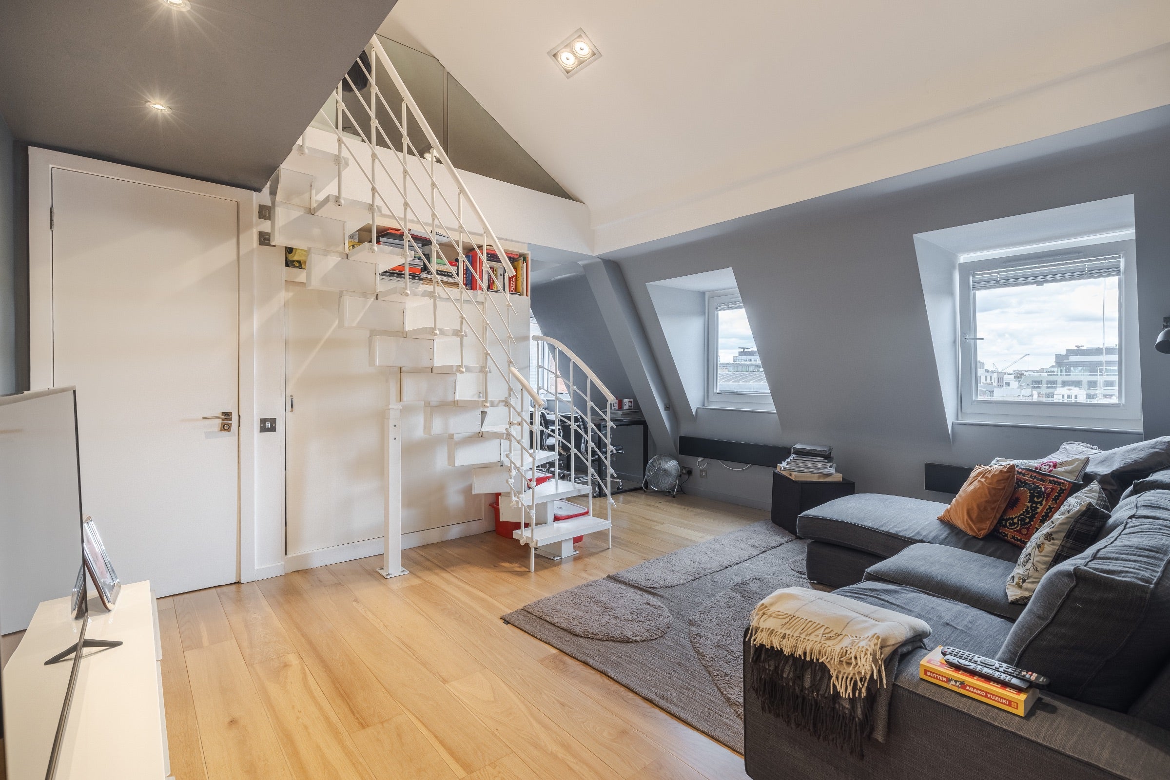 Flat Dufour's Place in City of Westminster