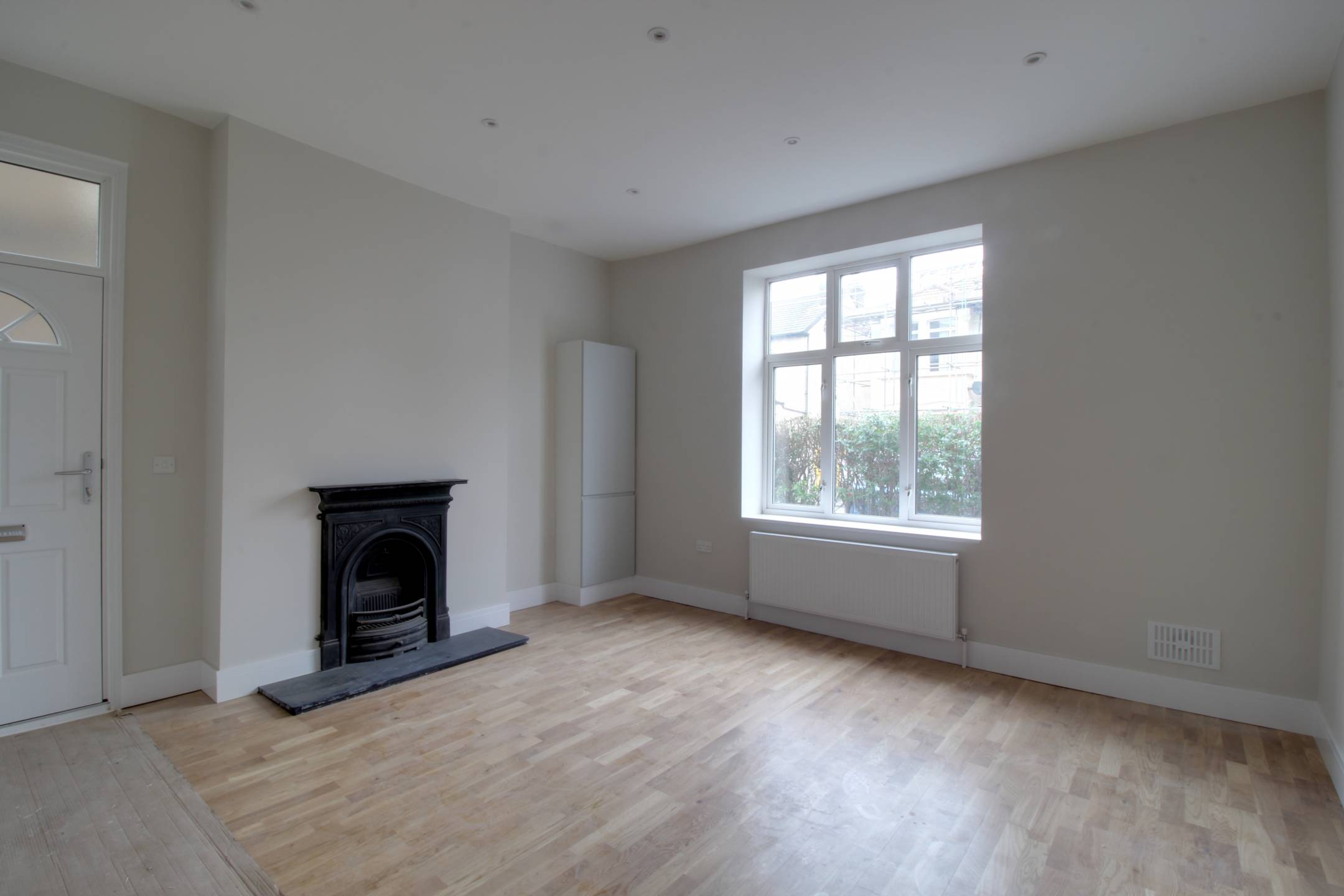 Flat Clarence Road in Greater London