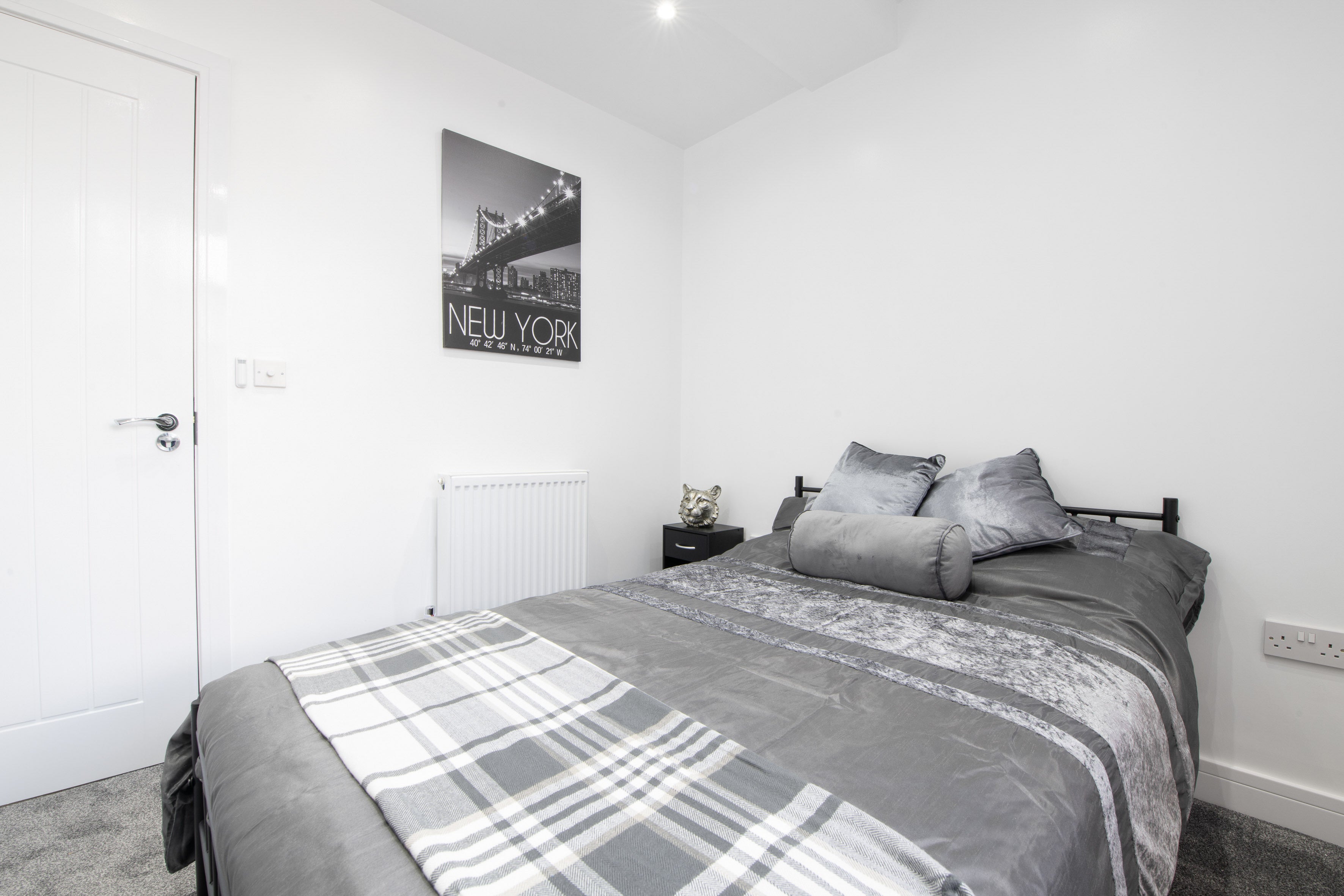 Room Lambrook Road in Bristol