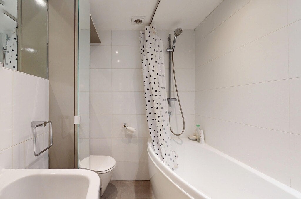 Flat Elsham Road in Greater London