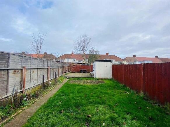 House Crabtree Avenue in Greater London