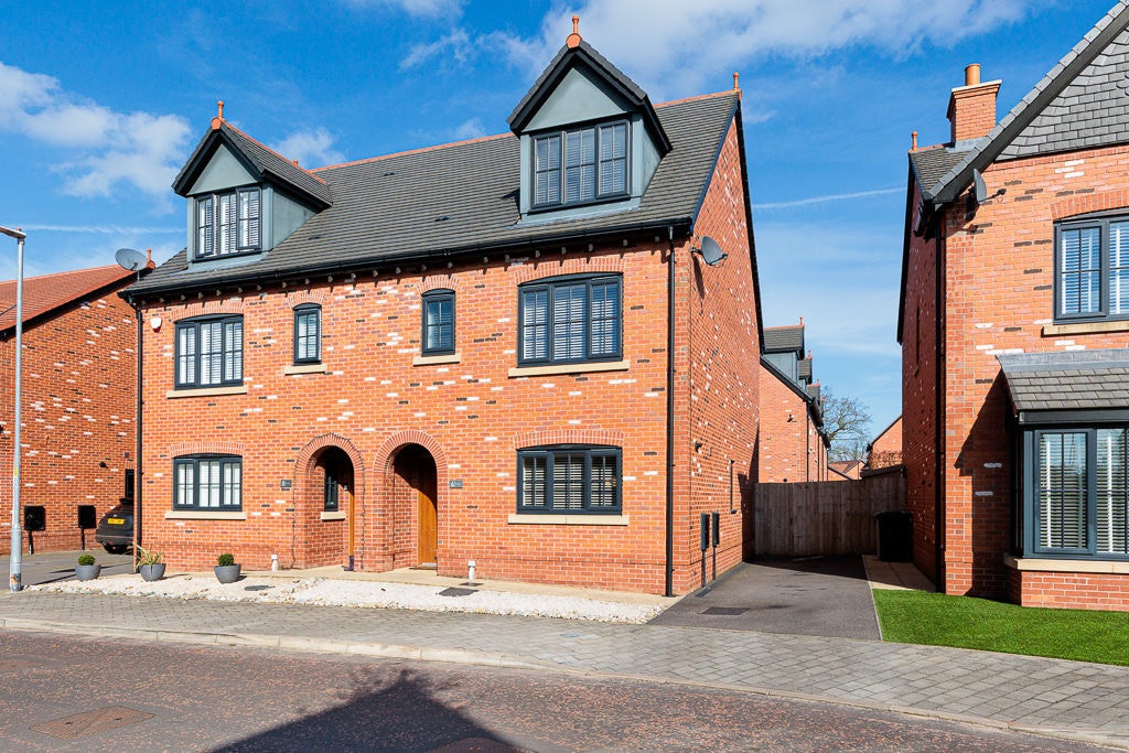 House Holly Close in West Lancashire