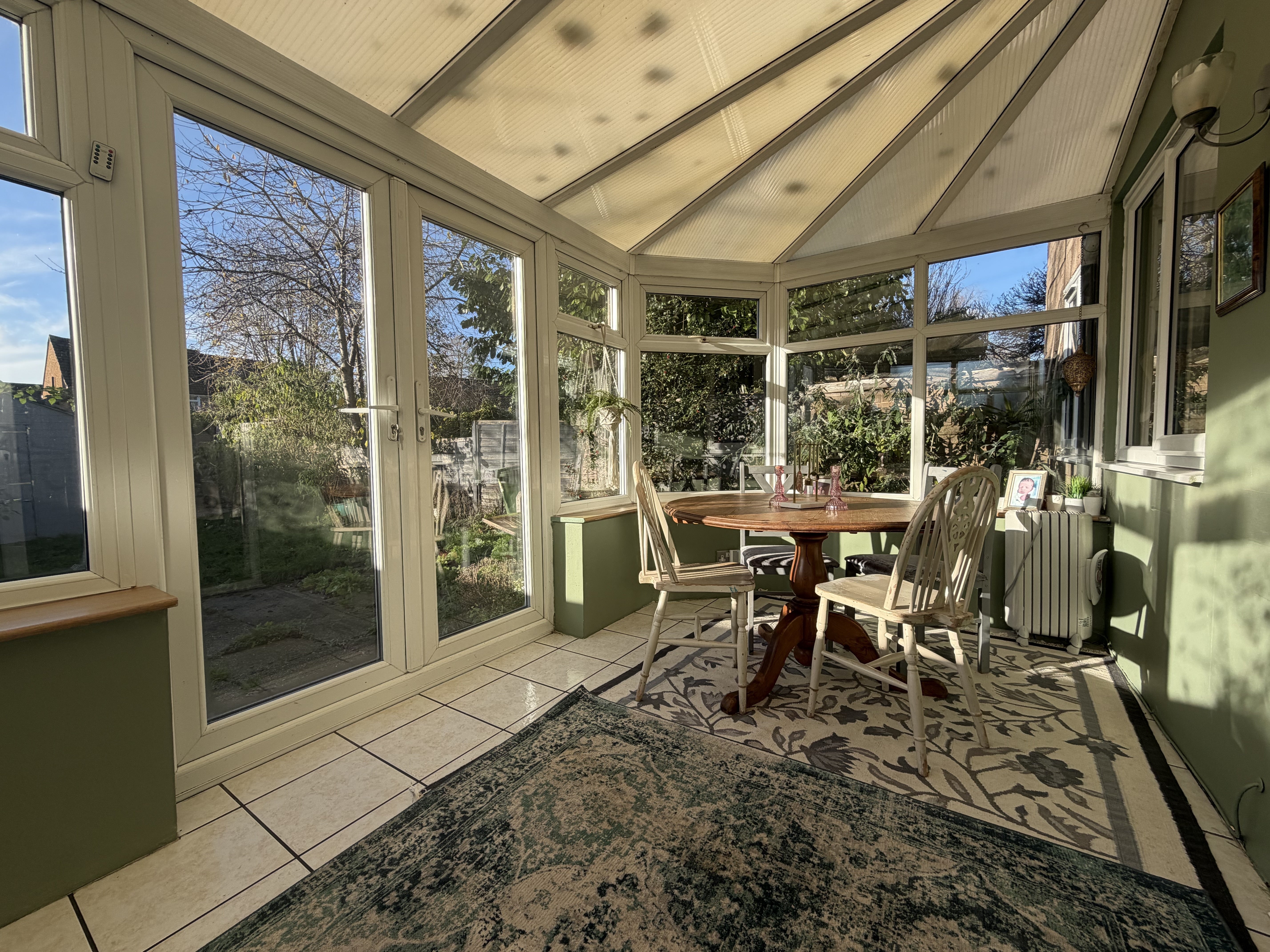Flat Coniston Road in Royal Leamington Spa
