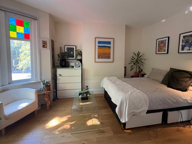 Room Addington Square in Greater London