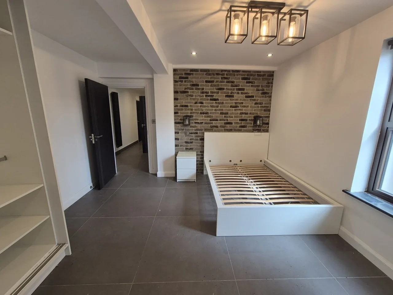 Flat Copperfield Road in Greater London